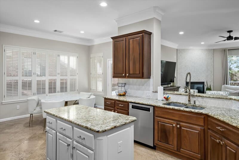Austin House: 12921 Bloomfield Hills Lane
