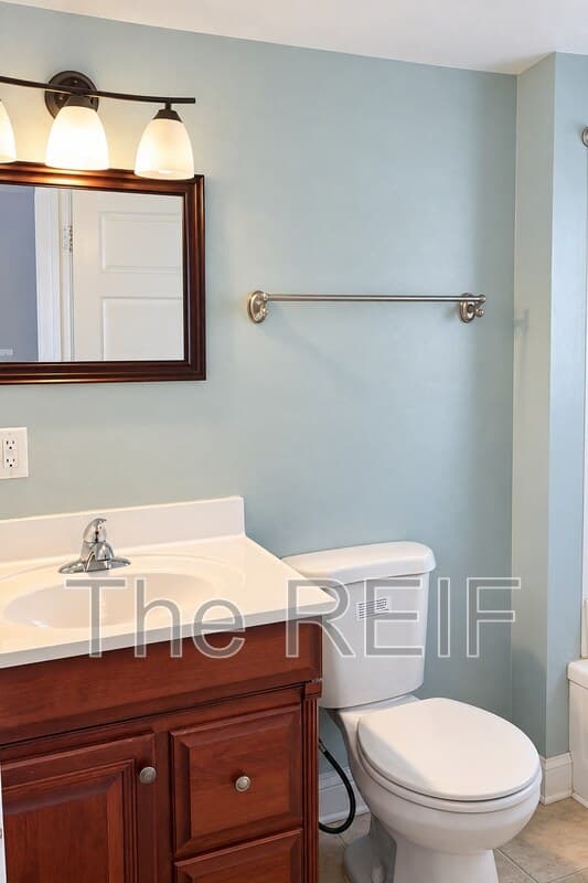 Lansing Condo: 513 North Magnolia Avenue 2nd Floor