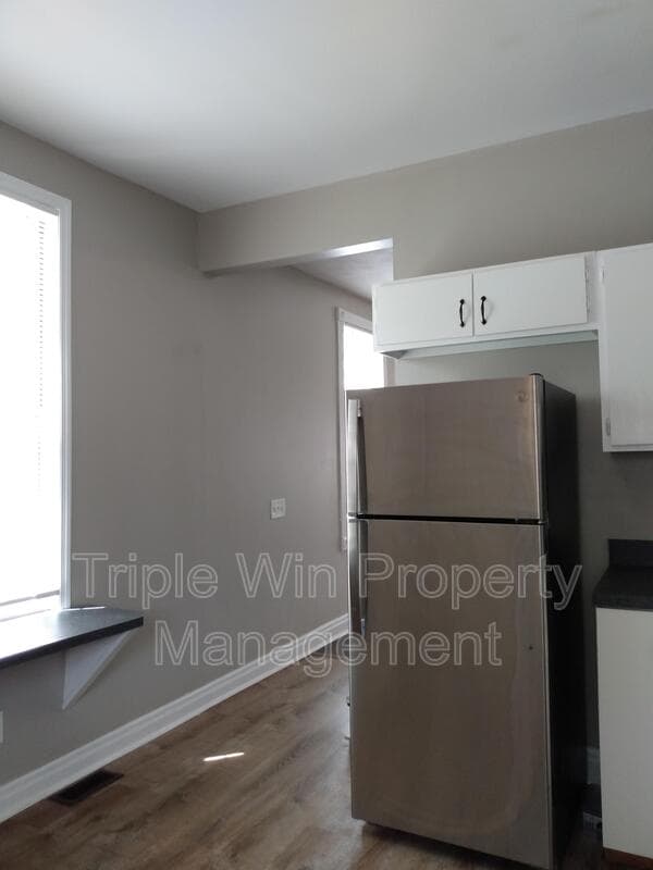 St. Louis House: 236 Wachtel Ave