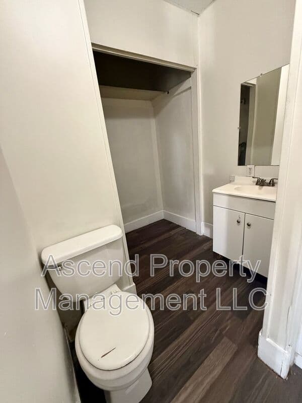 Chattanooga Condo: 2810 E 46th St, Chattanooga, TN 37407 - Unit B