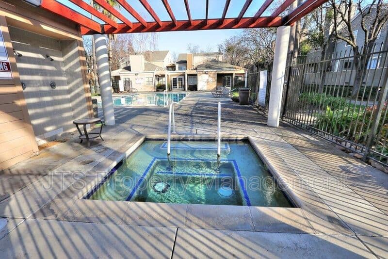 Sacramento Condo: 1019 Dornajo Way