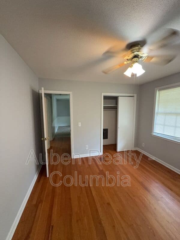 Columbia House: 1032 Lancaster St