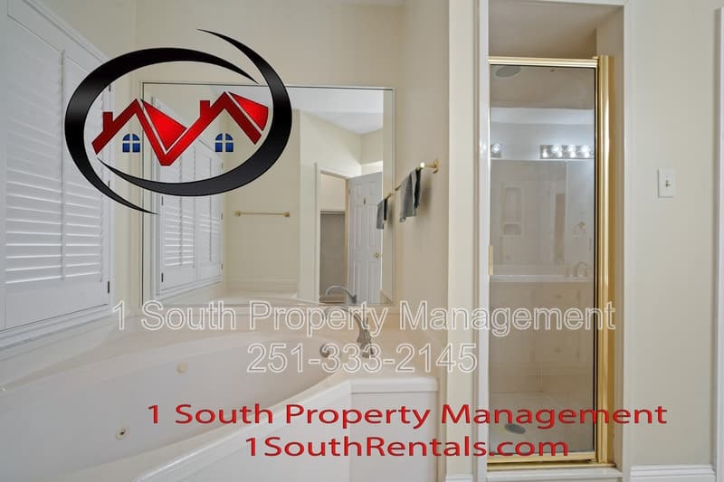 Mobile House: 4272 Bit and Spur Road #16