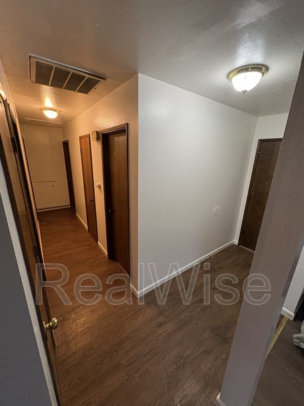 Sutherlin House: 231 Hawthorne St