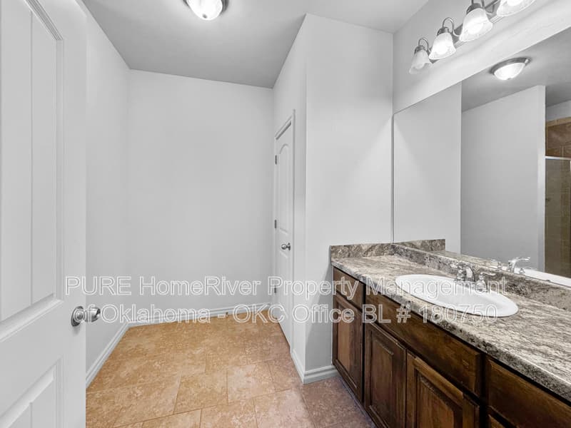 Oklahoma City House: 909 SW 92nd St