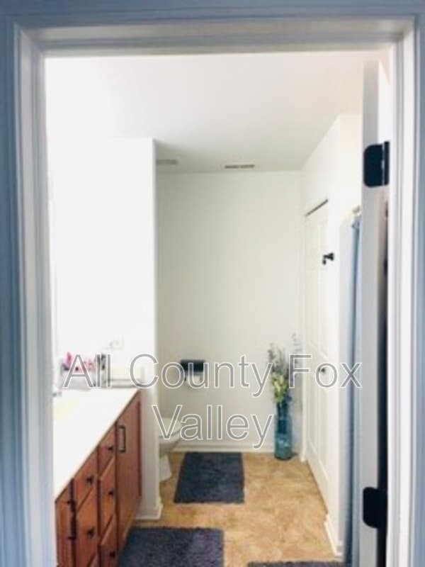 Johnsburg Townhome: 3708 Monica Lane #3