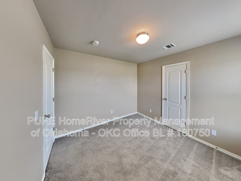 Piedmont House: 11817 NW 134th St
