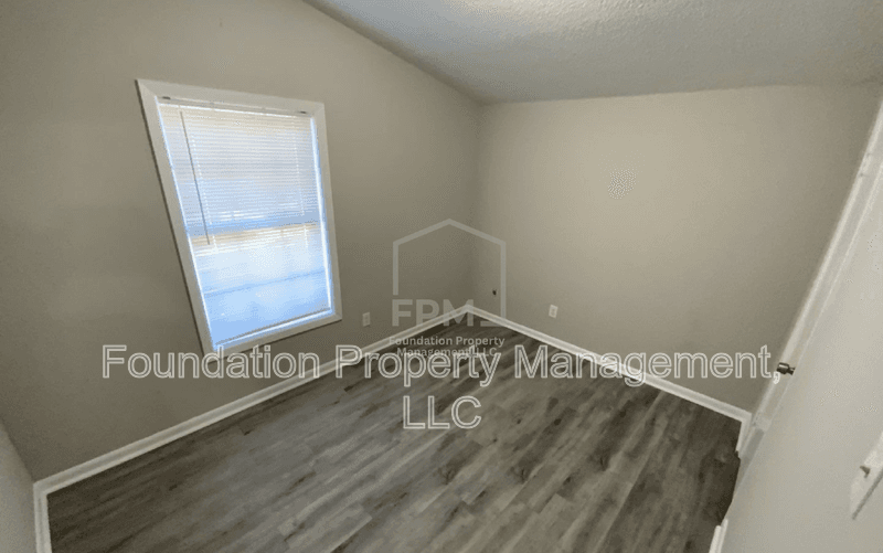 Memphis House: 3840 McCain Road