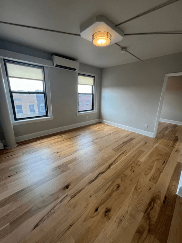 Ames House: 301 Main Street