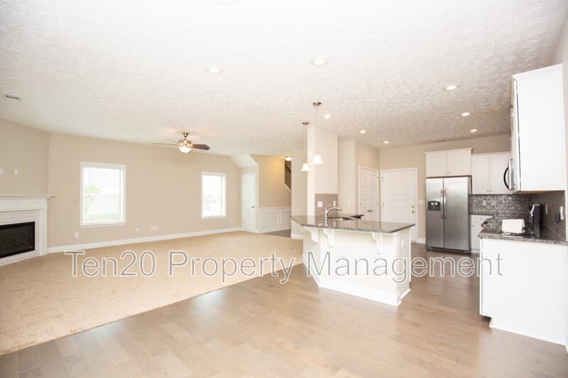 Columbus House: 6061 Townes Way