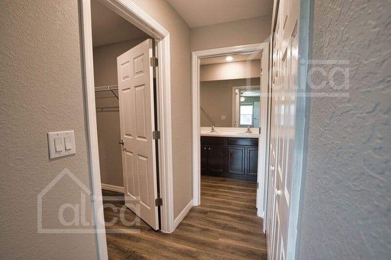 Lehigh Acres House: 2510 14th St Sw