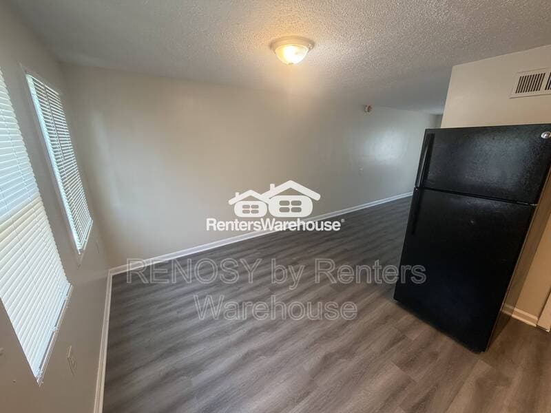 Dundalk House: 2067 Larkhall rd