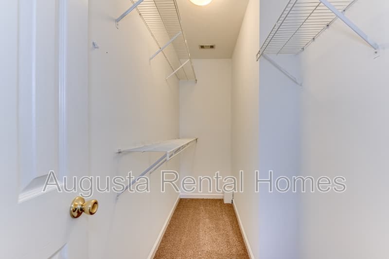 Grovetown House: 223 Taylor Circle