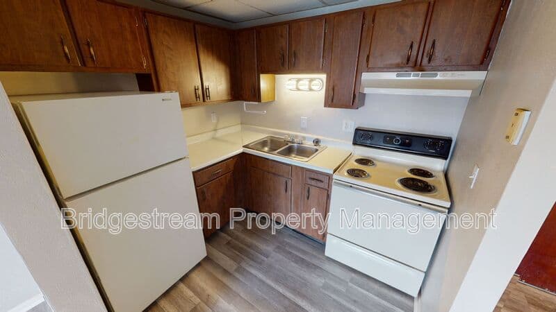 Englewood House: 124 Chestnut Street