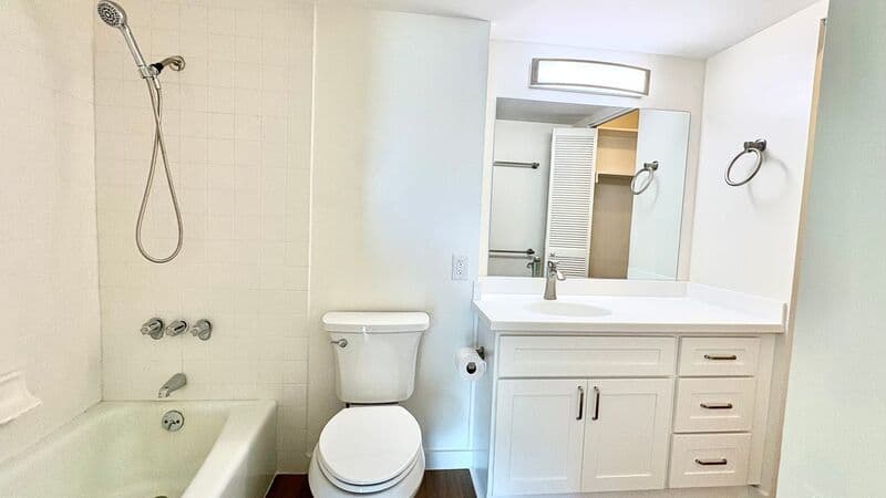 Honolulu Condo: 670 PROSPECT ST