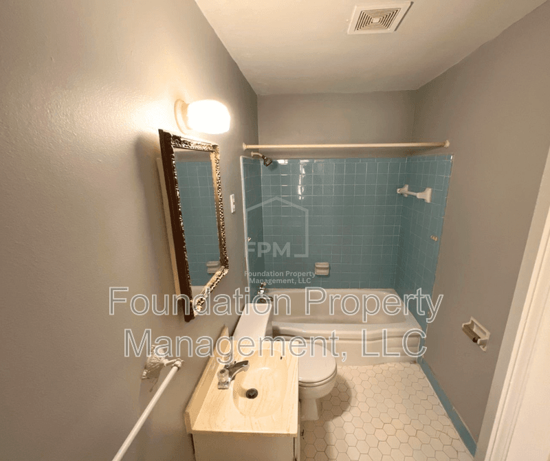 Memphis House: 2324 Slocum Avenue