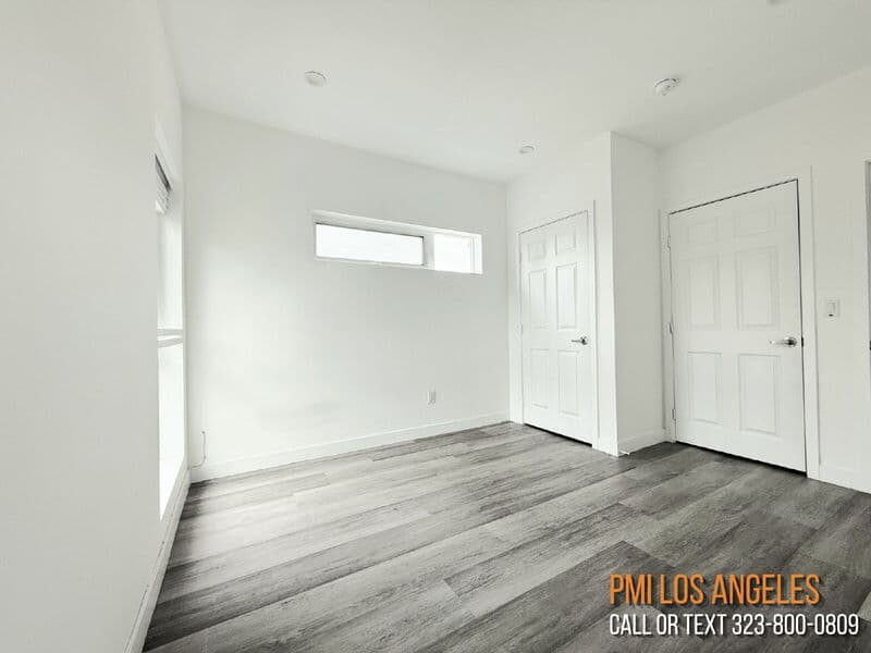 Los Angeles Condo: 1260 1/2 Leighton Avenue