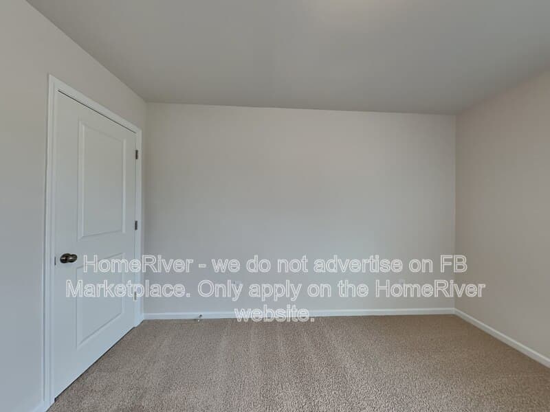 Elgin Townhome: 1054 Cornelia St