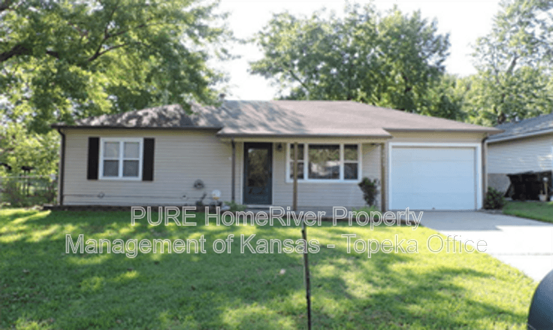 Topeka House: 3413 SW Clare Ave.