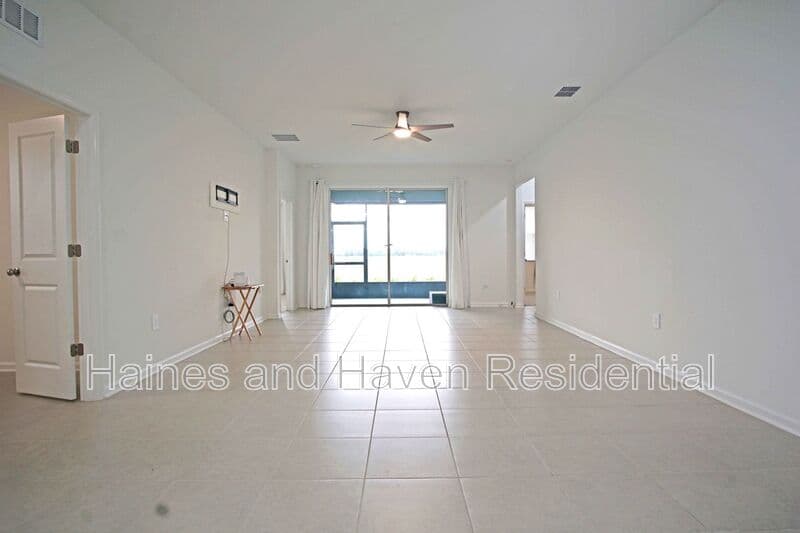 Haines City House: 3004 Chicago Ave