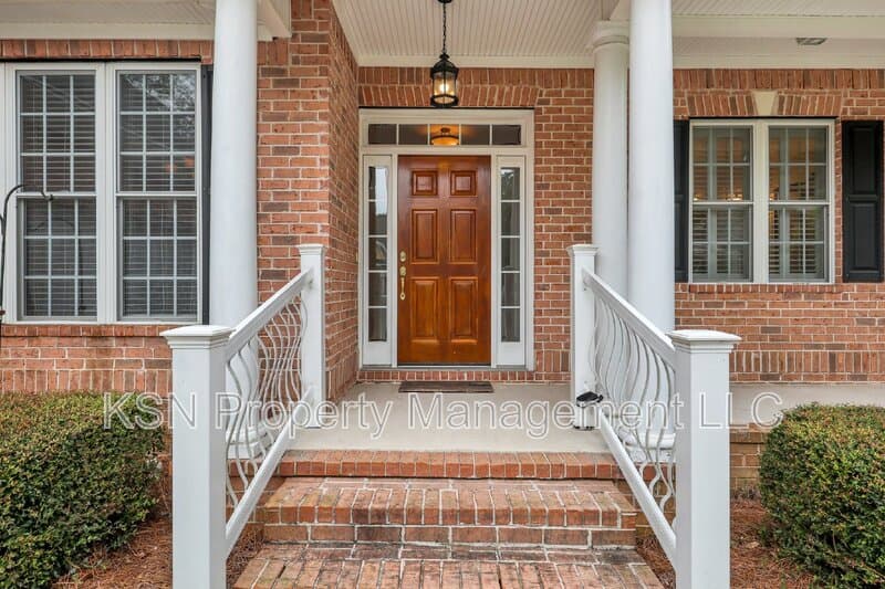 Savannah House: 5 Southernwood Place