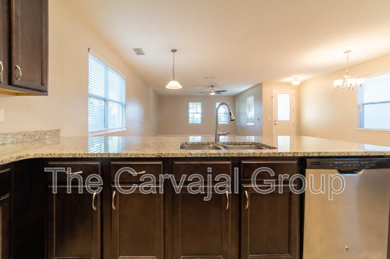 Windermere House: 13762 Summer Harbor Court