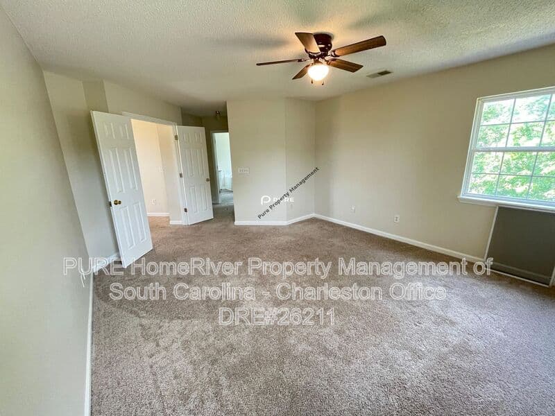 Ladson House: 180 Ponderosa Dr