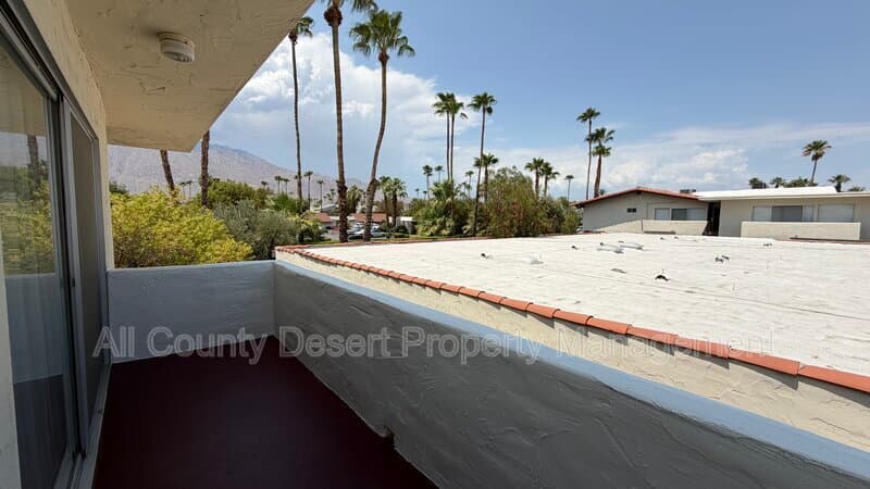 Palm Springs Condo: 550 El Cielo Road