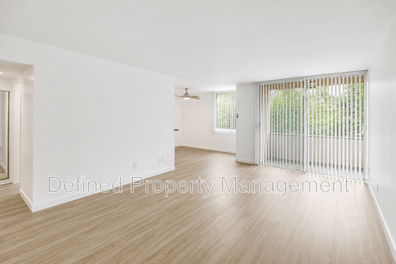 Northridge Condo: 16901 NAPA ST