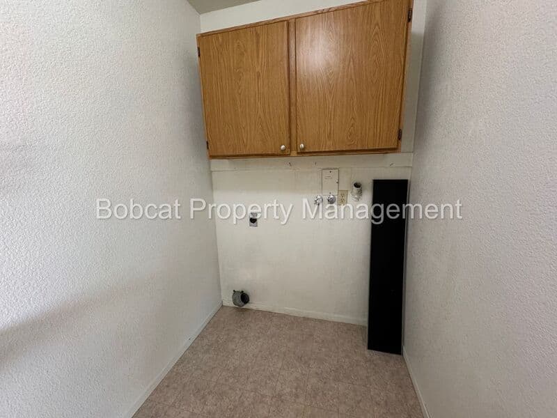 Dayton Condo: 136 Dayton Village Parkway