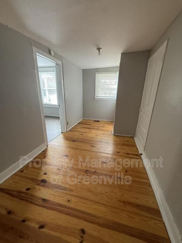 Greenville House: 33 6th Street
