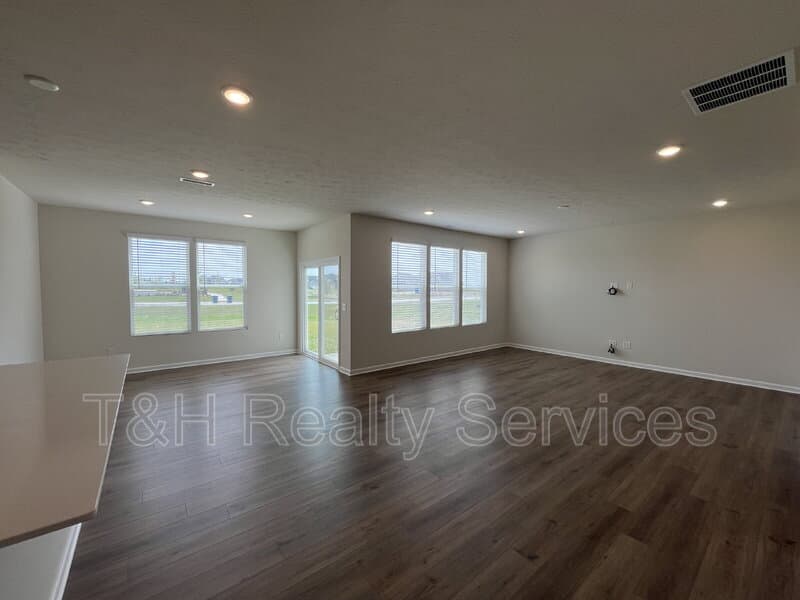 Noblesville House: 13153 Himalaya Circle