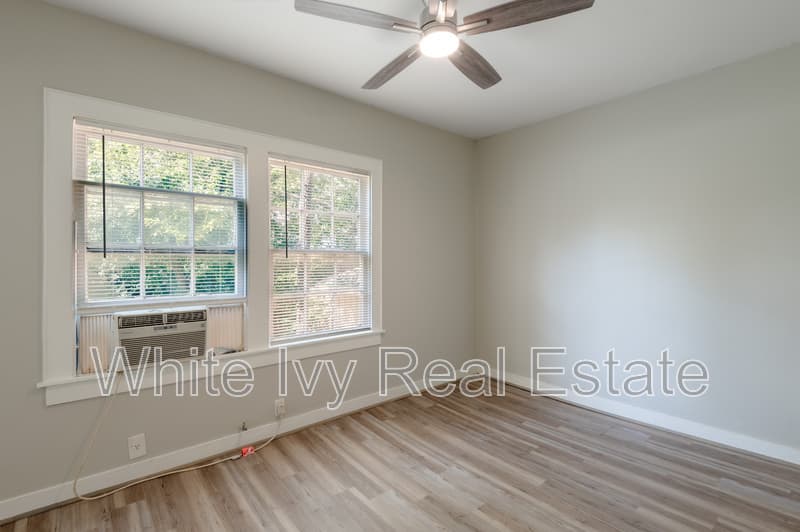 Huntsville Condo: 811 Sam Houston