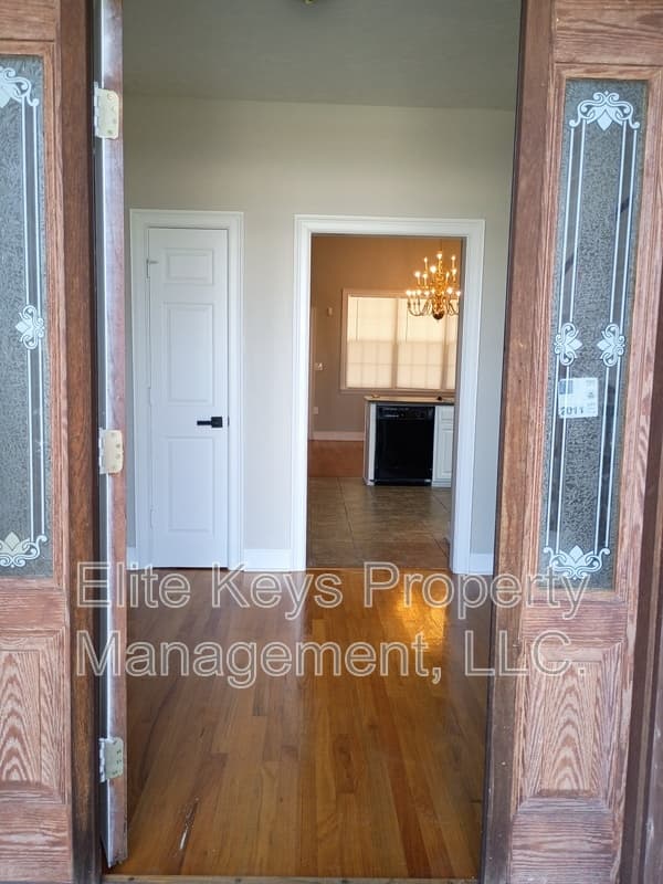 Augusta House: 814 11TH Street