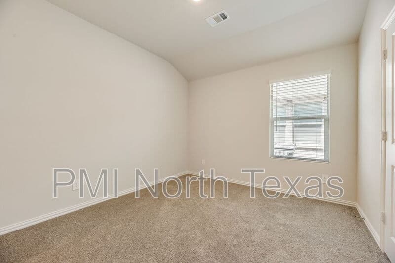 McKinney House: 3904 High Valley Drive