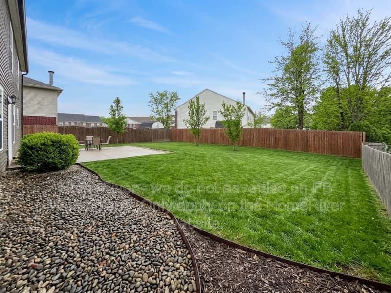 Mccordsville House: 5732 N Rockingham Ln