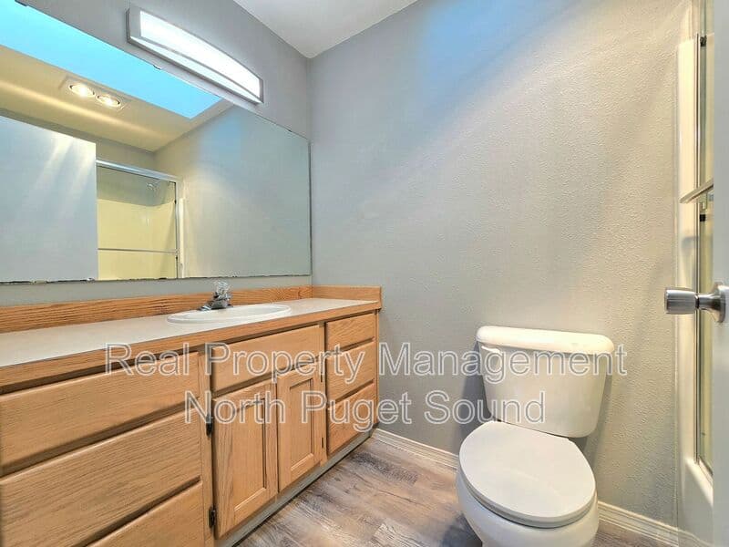 Marysville House: 13008 58th Ave NE