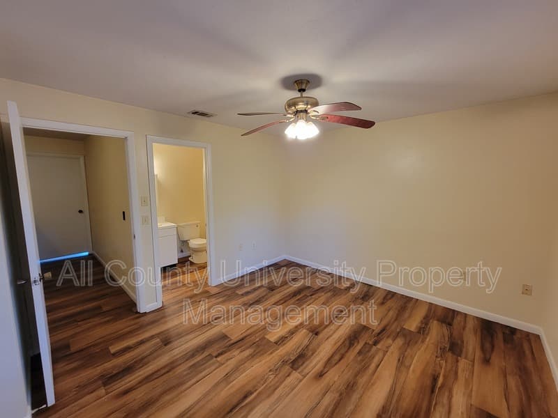 Gainesville Condo: 2735 SW 35th PL