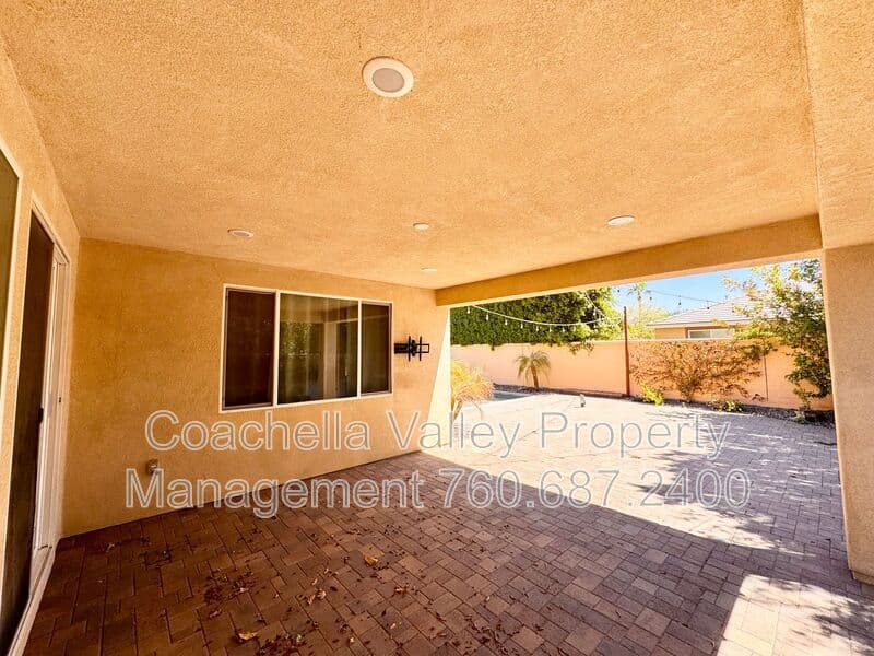 Indio House: 43776 Pettirosso St