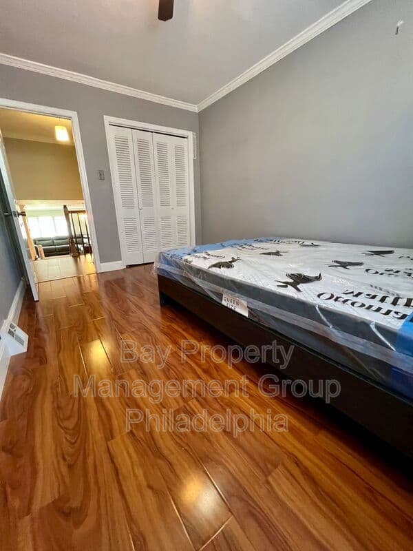 Philadelphia House: 2988 Welsh Rd