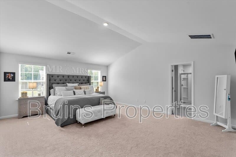 Stokesdale House: 349 Willowbrooke Way