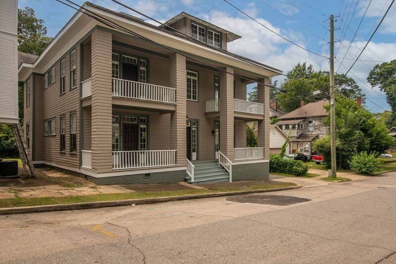 Birmingham House: 1215 15th Avenue S