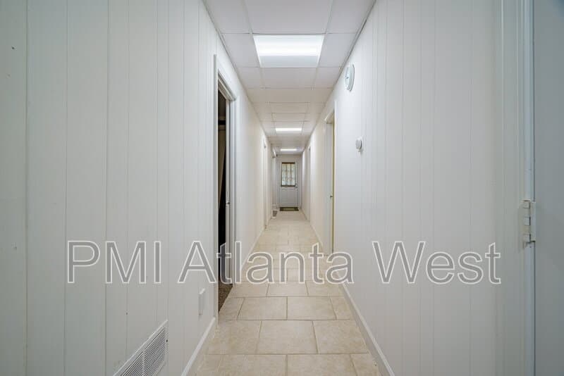 Sandy Springs House: 2215 Spalding Drive