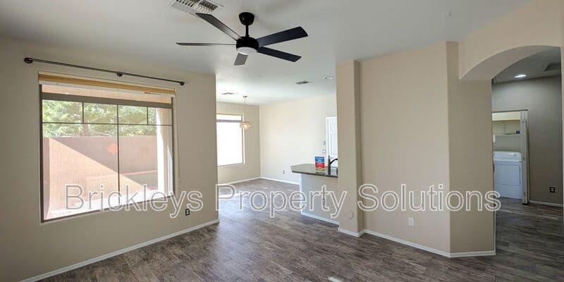 Chandler House: 1311 E Marlin Dr