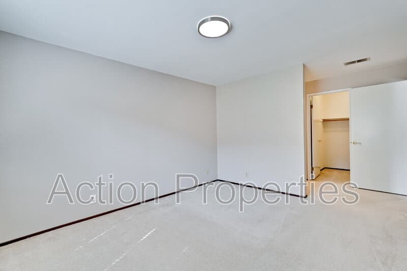Sunnyvale Condo: 712 San Conrado Terrace