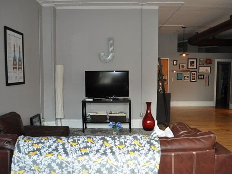 Milwaukee Condo: 108 W Wells St #2