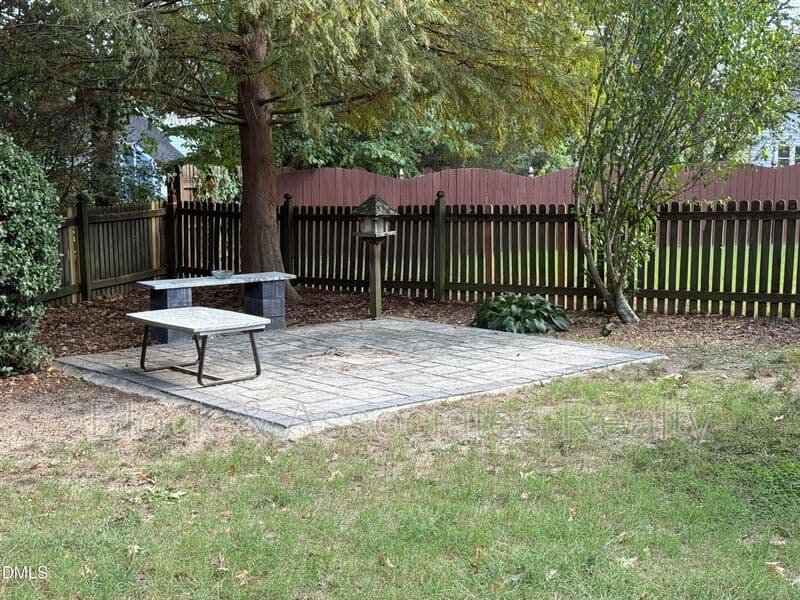 Apex House: 2006 Battlewood Rd.