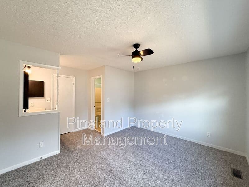 Fayetteville House: 6712 Carnforth Court