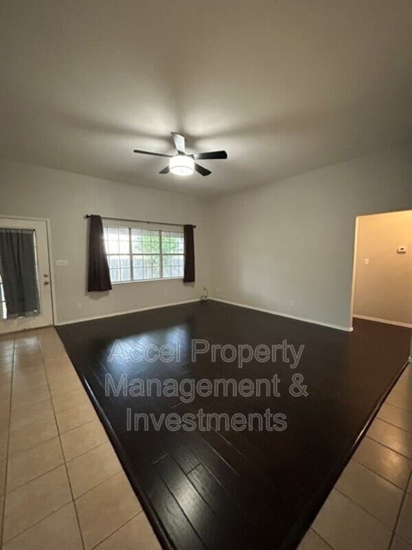 San Juan House: 214 W 17th St