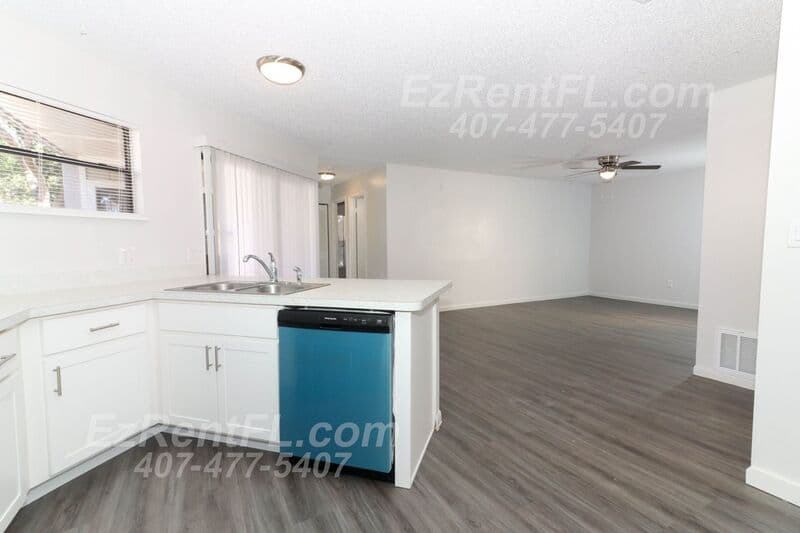 Orlando Condo: 5249 Champagne Circle
